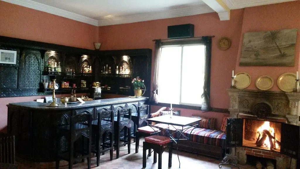 מלון אסאוירה Riad Zahra