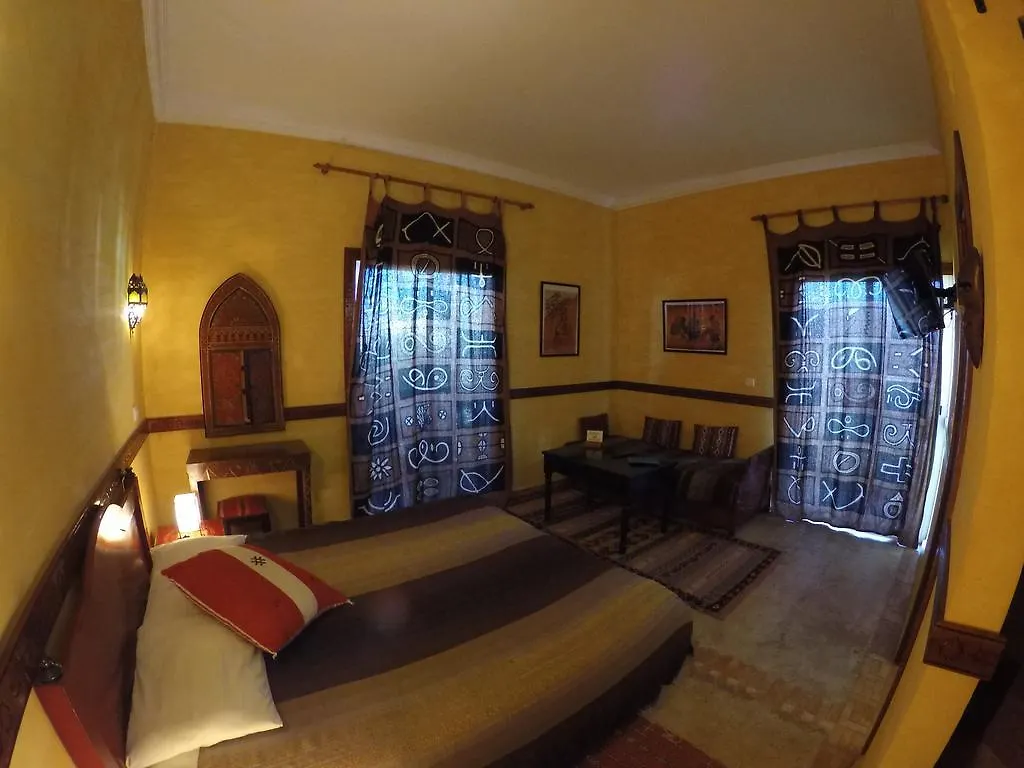 אסאוירה Riad Zahra